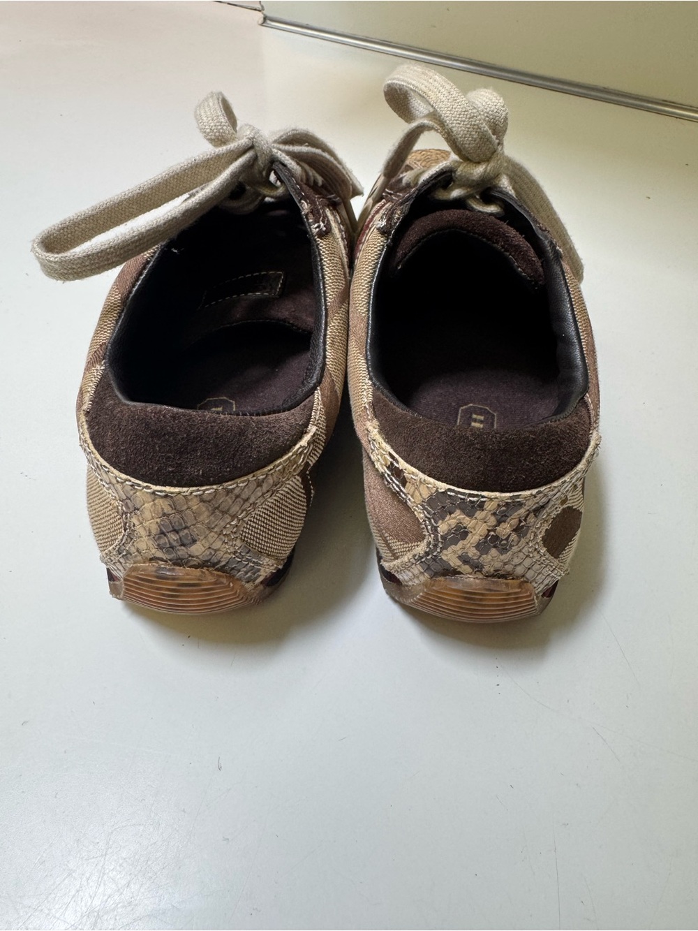 Coach Brown Burgundy patent suede logo, snake skin Signature Canvas sneakers 7.5 - Picture 4 of 11